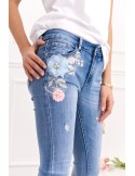 Women\'s denim trousers with applications 35580 - Online store - Boutique